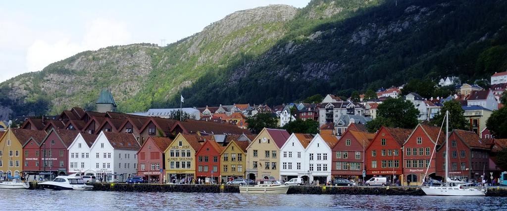 BERGEN NORWAY CRUISES CRUCEROS NORUEGA FIORDOS DESCUENTO COSTA CELEBRITY NCL ROYAL MSC